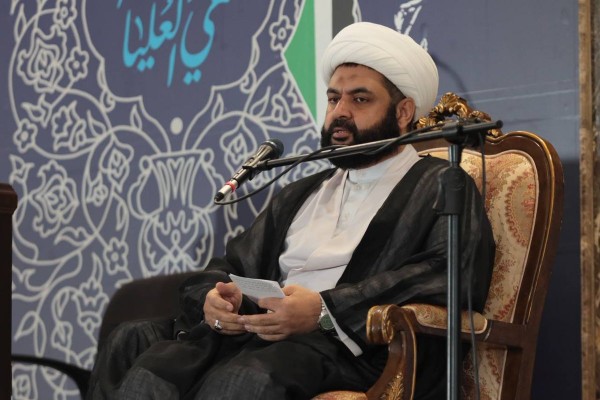 Sheikh Al-Zaki during sermon at Imam Sadiq Mosque in Diraz